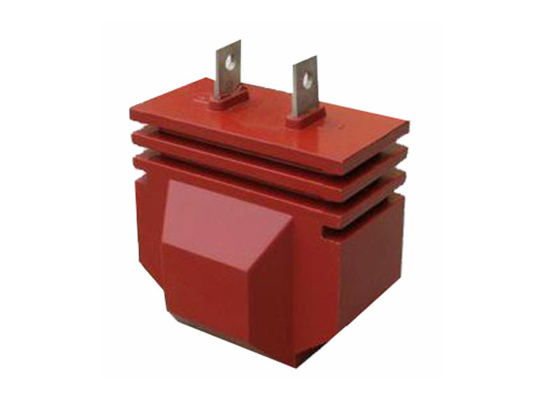 LZZB8-10型电流互感器